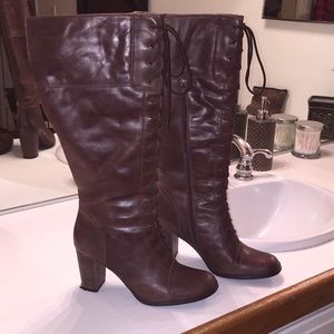Knee high Lace up brown boots with side zipper